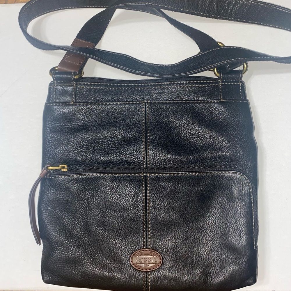 Fossil Morgan Traveler Pebble Black Leather Flip Zip Crossbody Bag 11x11x1